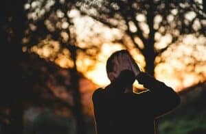 stressaantunut ihminen